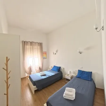 Emmevi House *