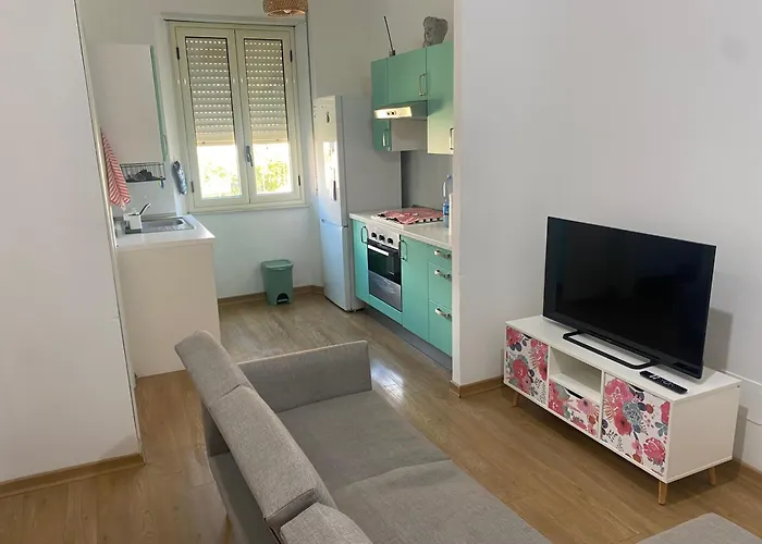 Emmevi House Апартаменты Реджо-ди-Калабрия