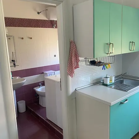 公寓 Emmevi House *