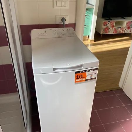 公寓 Emmevi House *